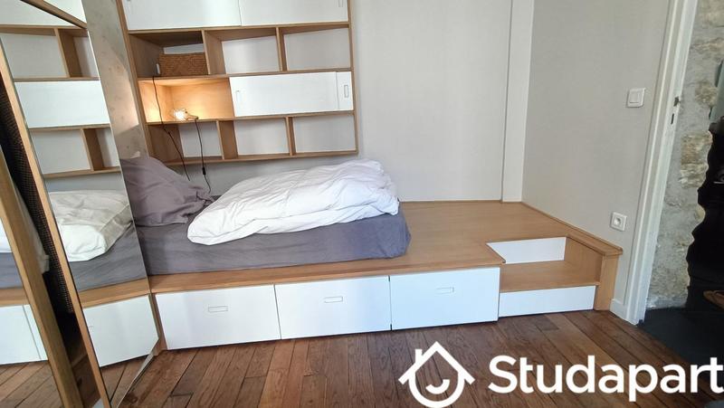 Chambre - 11 m² - 1 pièce