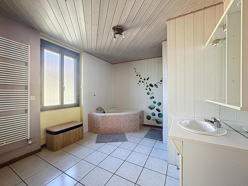 Appartement - 153 m² - 5 pièces