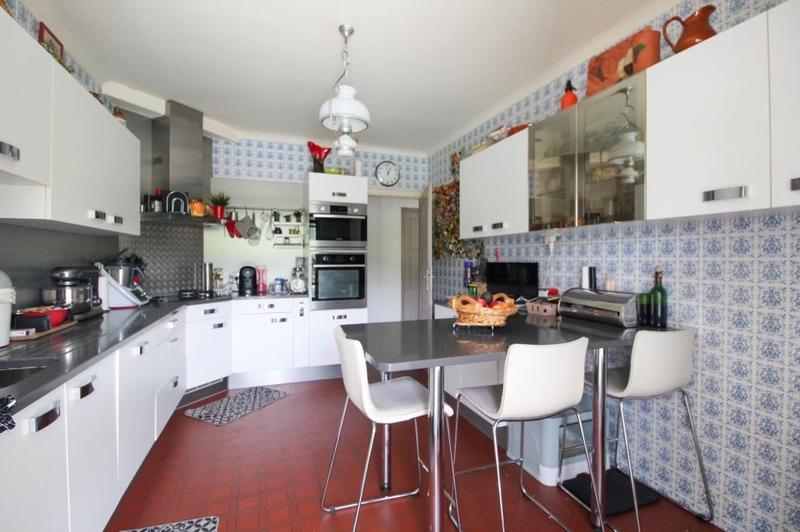 Maison - 276 m² - 6 pièces