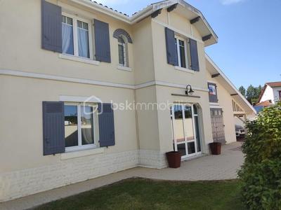 Maison ancienne - 145 m² - 6 pièces