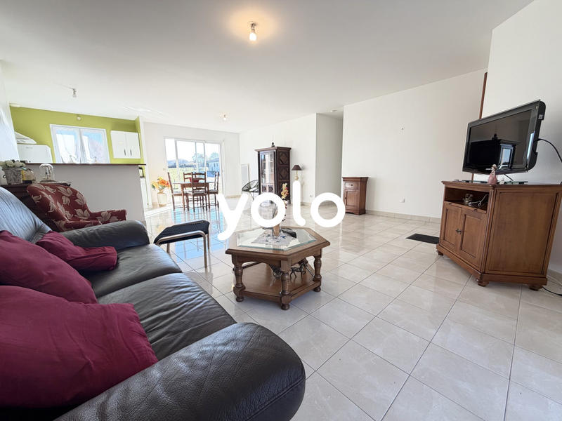 Maison - 93 m² - 5 pièces