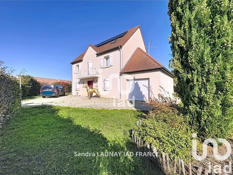 Maison - 202 m² - 8 pièces