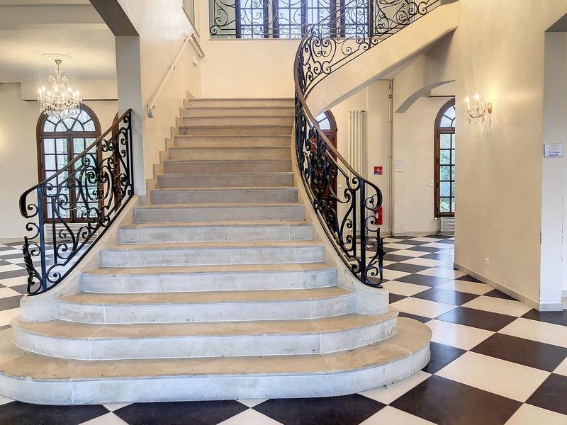 Château - 850 m² - 18 pièces