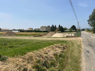 Terrain constructible - 720 m²