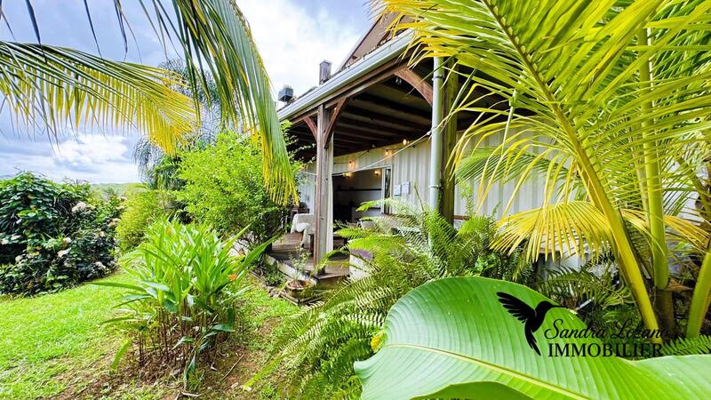 Propriété - 241 m² - 12 pièces