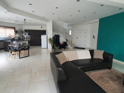 Maison - 160 m² - 7 pièces
