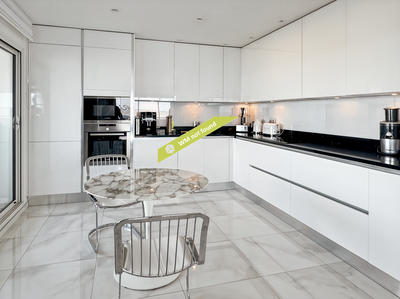 Appartement - 120 m² - 4 pièces