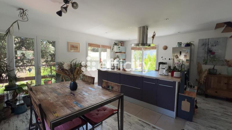 Maison - 133 m² - 4 pièces