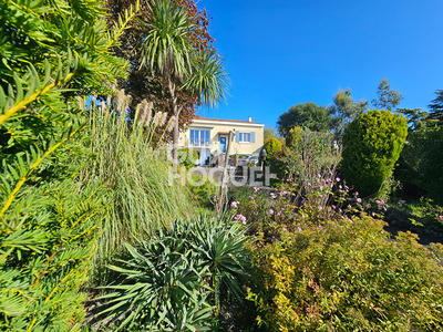 Maison - 169 m² - 6 pièces