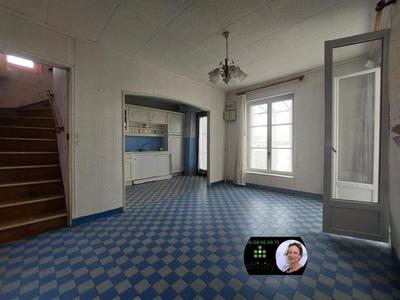 Maison - 95 m² - 4 pièces