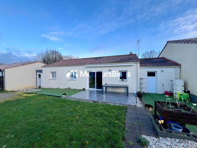 Maison - 83 m² - 4 pièces