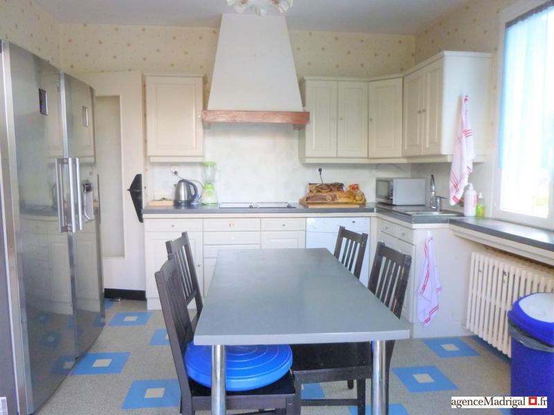 Maison - 110 m² - 6 pièces