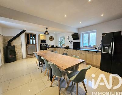 Maison - 178 m² - 6 pièces