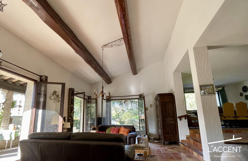 Villa - 230 m² - 7 pièces