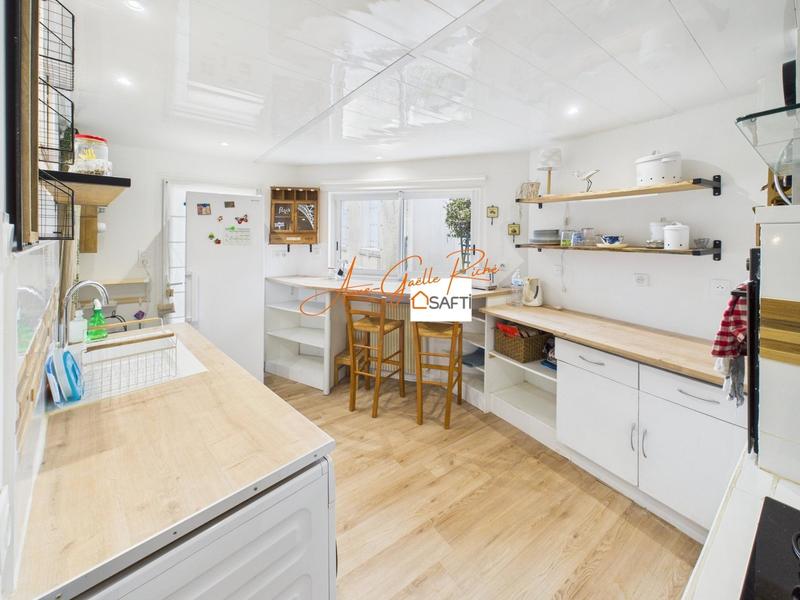 Maison - 102 m² - 6 pièces