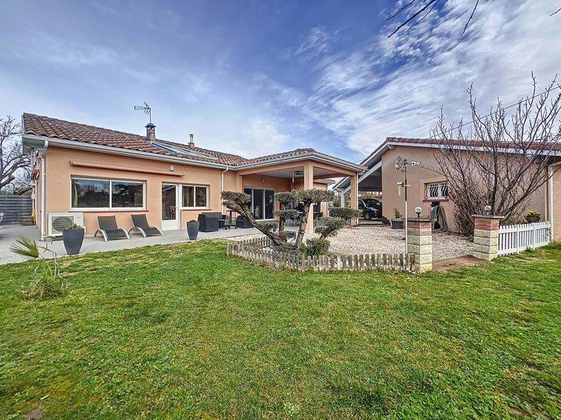 Maison - 210 m² - 6 pièces