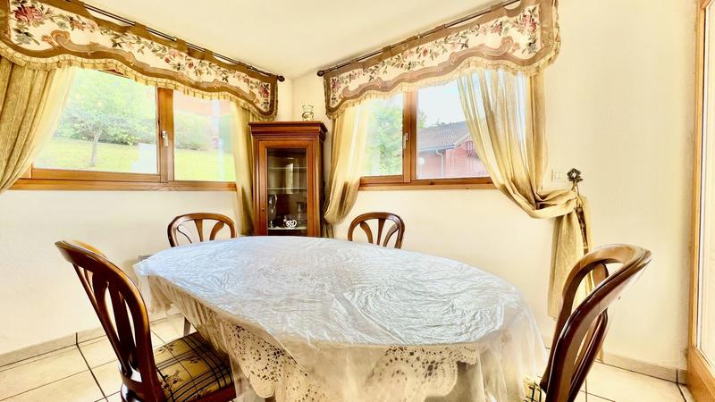 Maison - 388 m² - 17 pièces