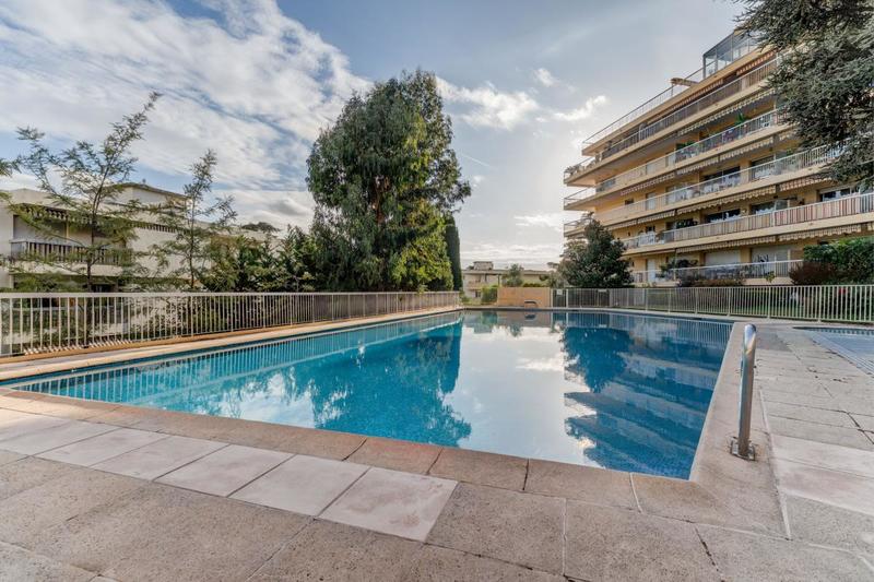 Appartement - 57 m² - 2 pièces