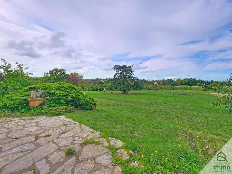 Propriété - 448 m² - 18 pièces