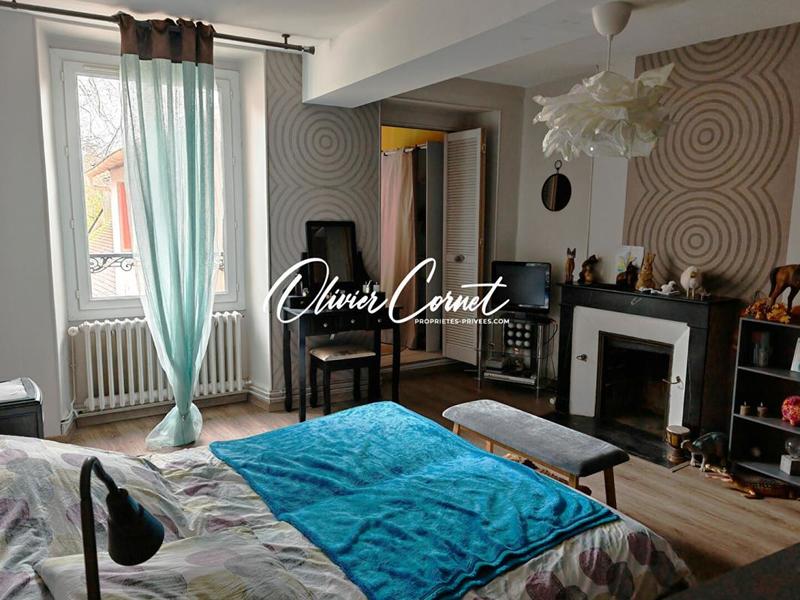 Maison - 209 m² - 6 pièces