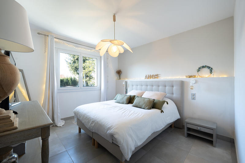 Maison - 177 m² - 8 pièces