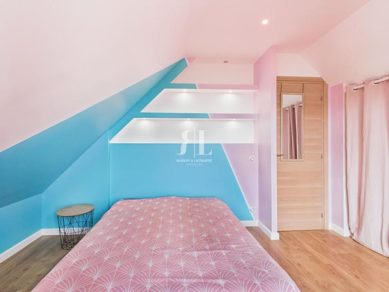 Maison - 203 m² - 6 pièces