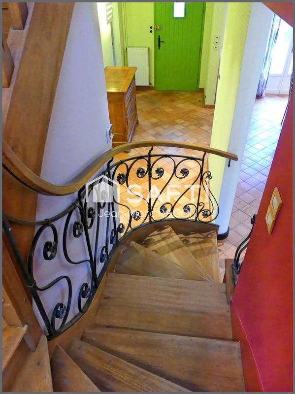 Maison - 158 m² - 7 pièces