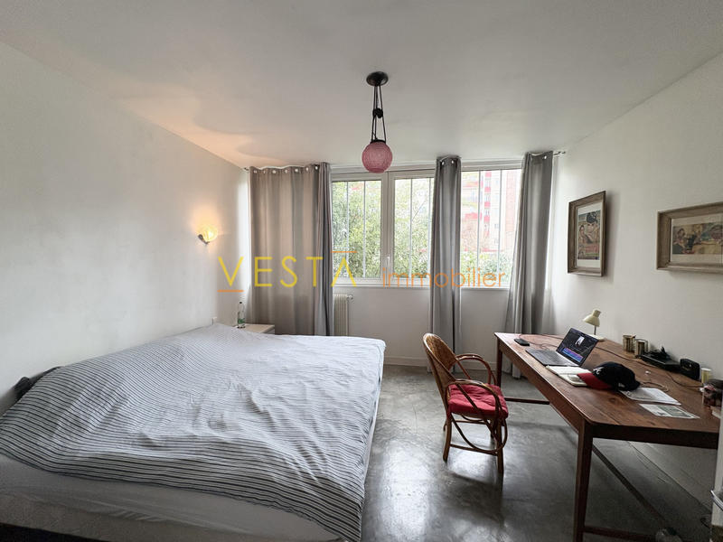 Loft - 167 m² - 6 pièces