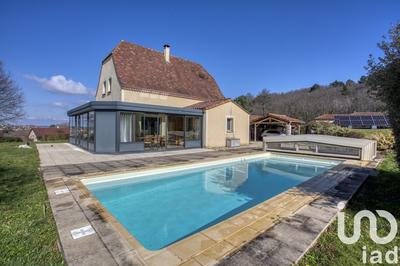 Maison - 185 m² - 6 pièces