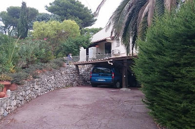 Maison - 221 m² - 6 pièces