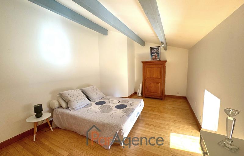 Maison - 189 m² - 6 pièces