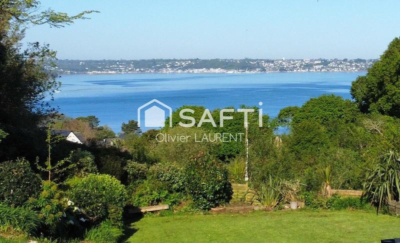 Maison - 136 m² - 8 pièces