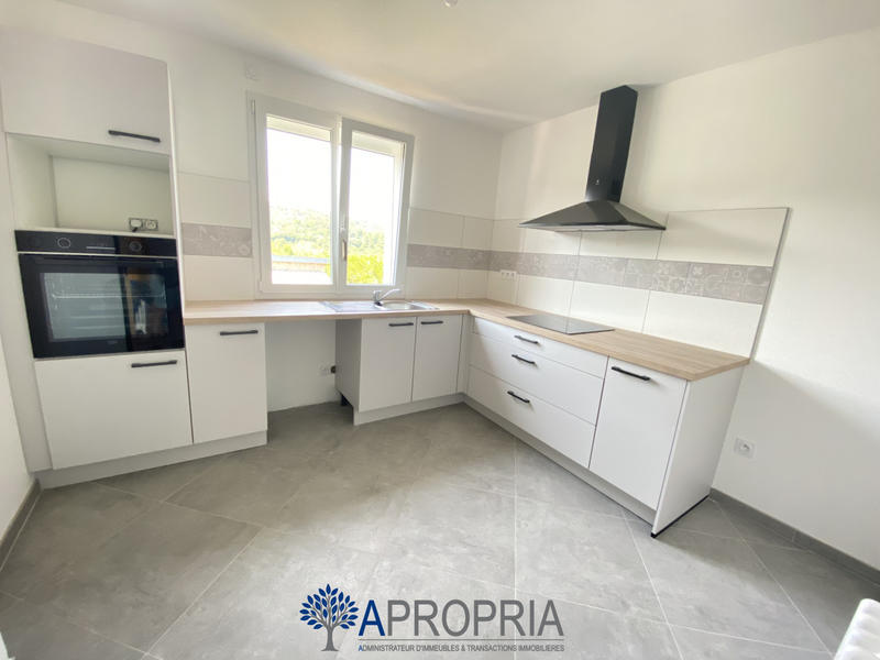 Maison - 86 m² - 4 pièces