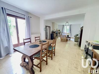 Maison - 190 m² - 8 pièces