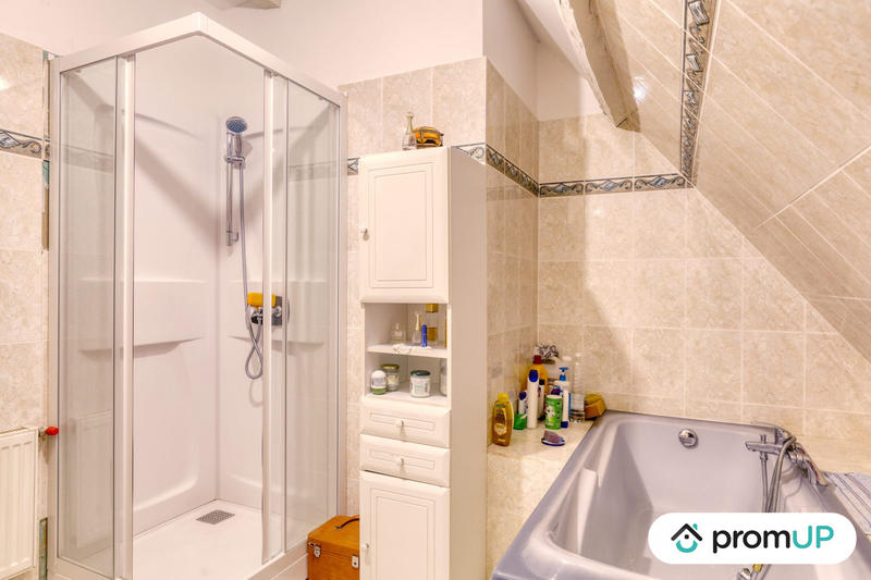 Maison - 104 m² - 4 pièces