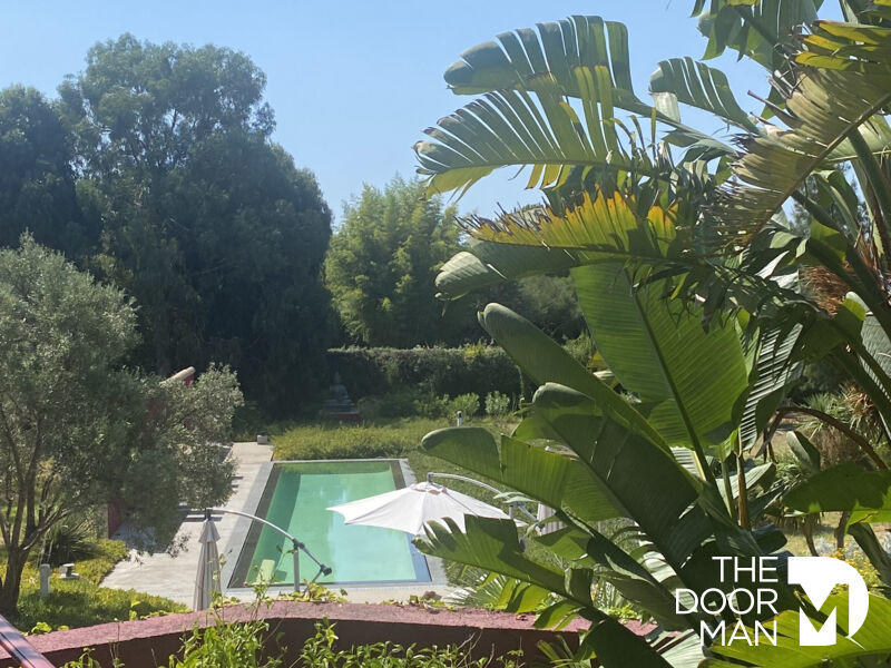 Villa - 426 m² - 15 pièces