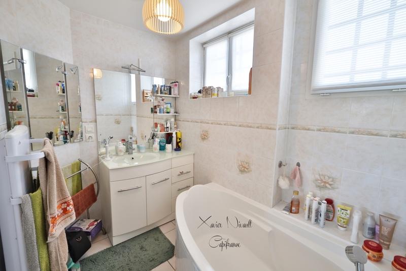 Maison - 102 m² - 4 pièces