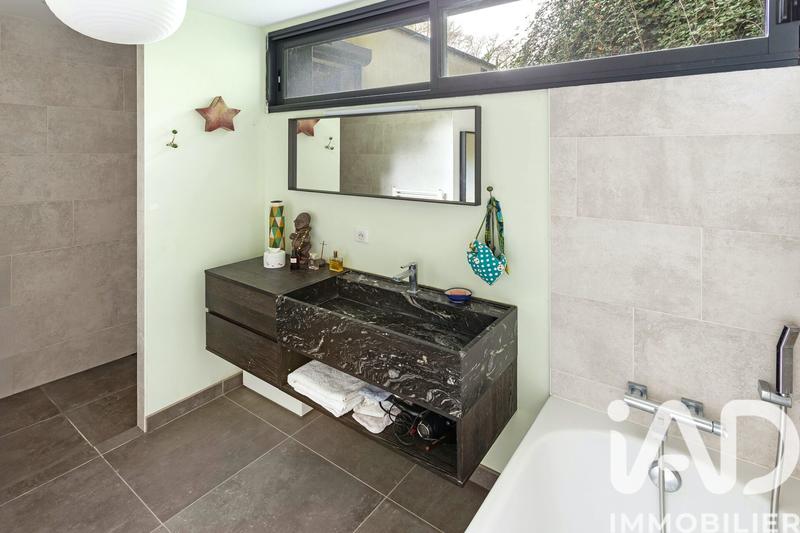 Maison de maîtres - 180 m² - 8 pièces