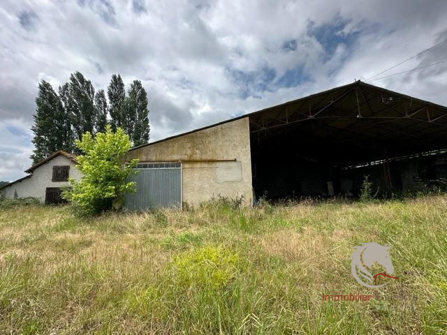 Ferme - 1 000 m² - 2 pièces