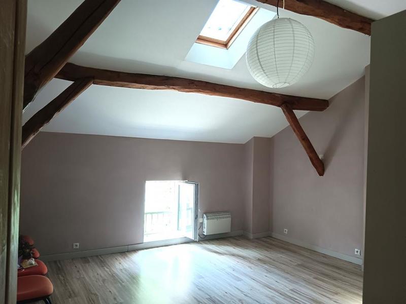 Maison - 250 m² - 11 pièces