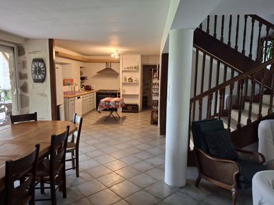Maison ancienne - 198 m² - 9 pièces