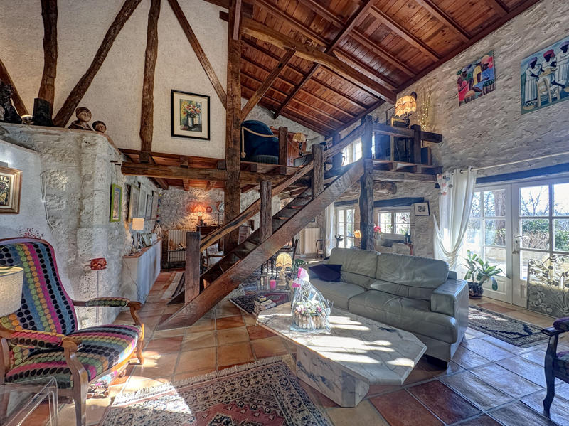 Maison - 200 m² - 7 pièces