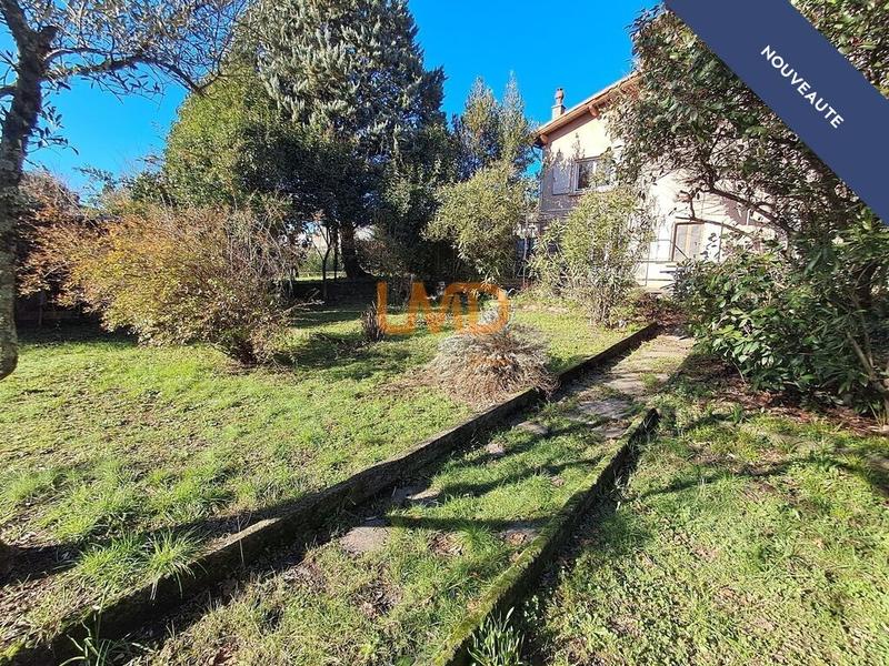 Maison de village - 128 m² - 7 pièces