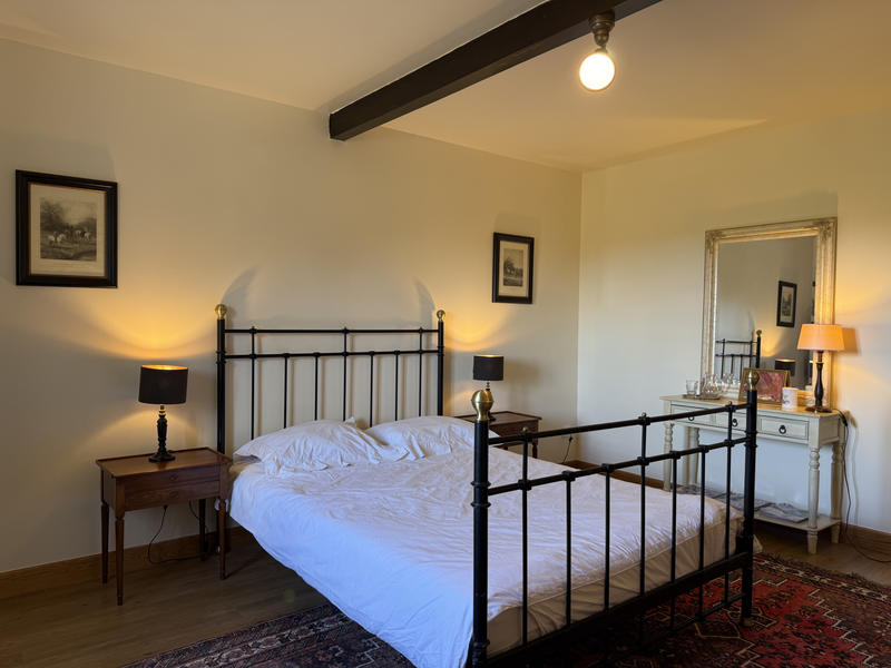 Maison - 280 m² - 10 pièces