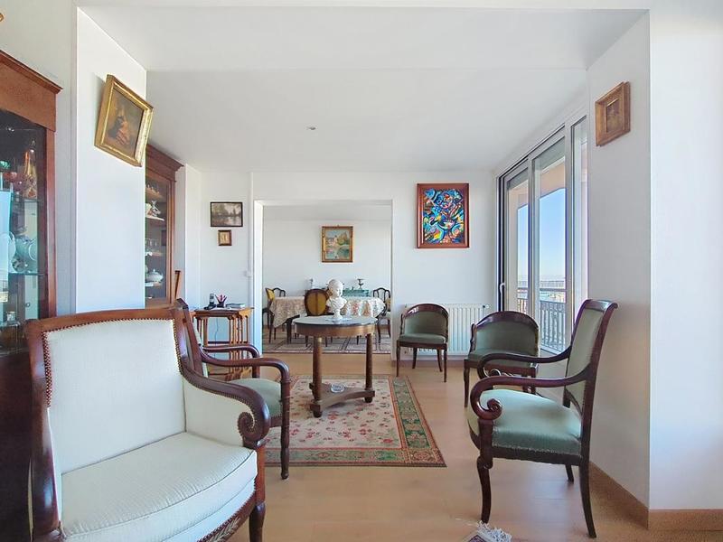 Appartement - 121 m² - 6 pièces