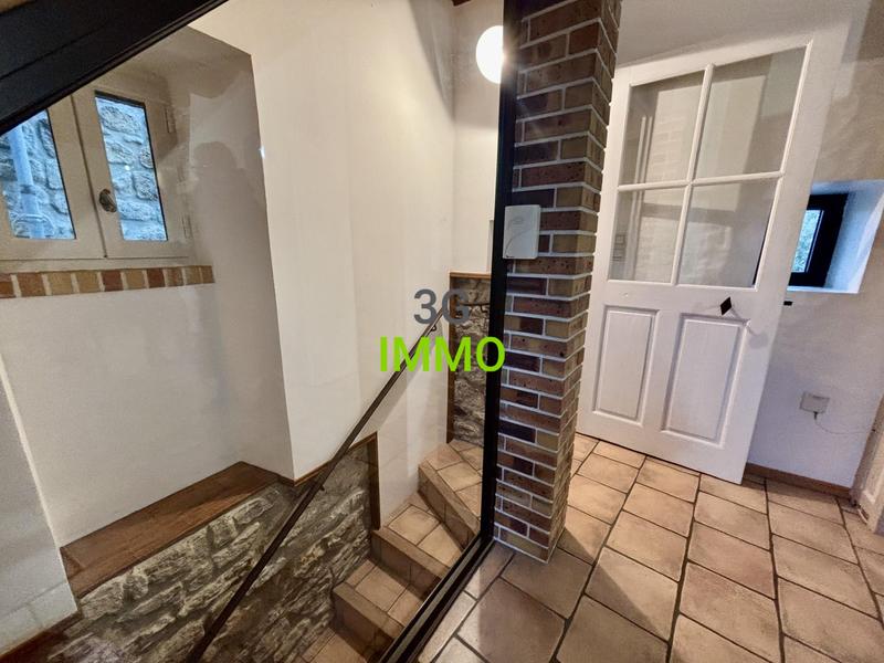 Maison en pierre - 96 m² - 5 pièces