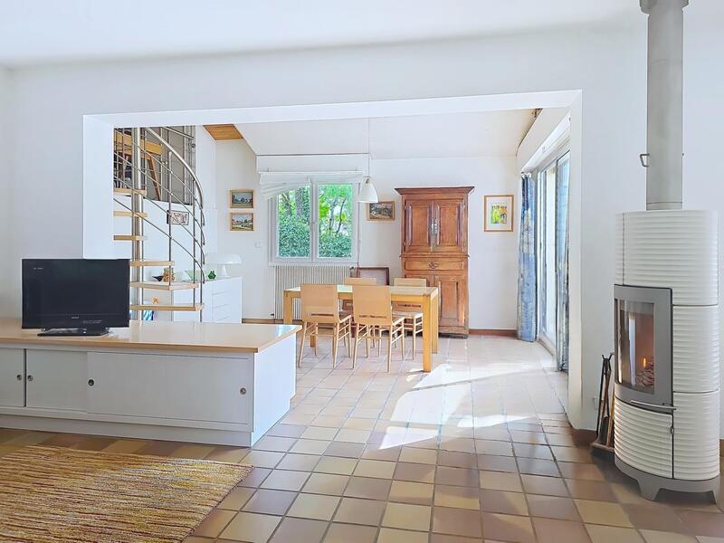 Maison - 169 m² - 7 pièces