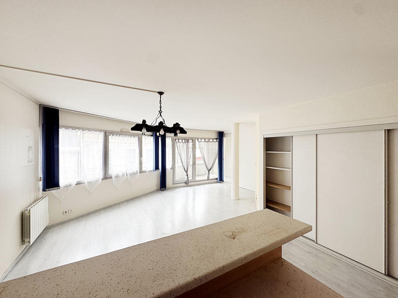 Appartement - 98 m² - 5 pièces