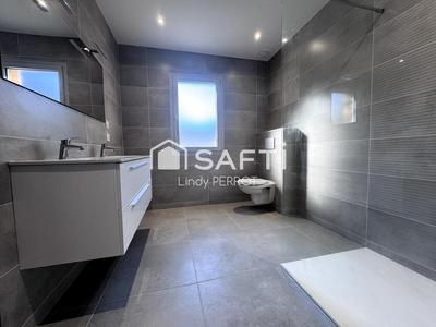 Maison - 136 m² - 6 pièces