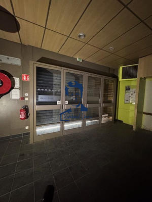 Local d'activités - 1 500 m²